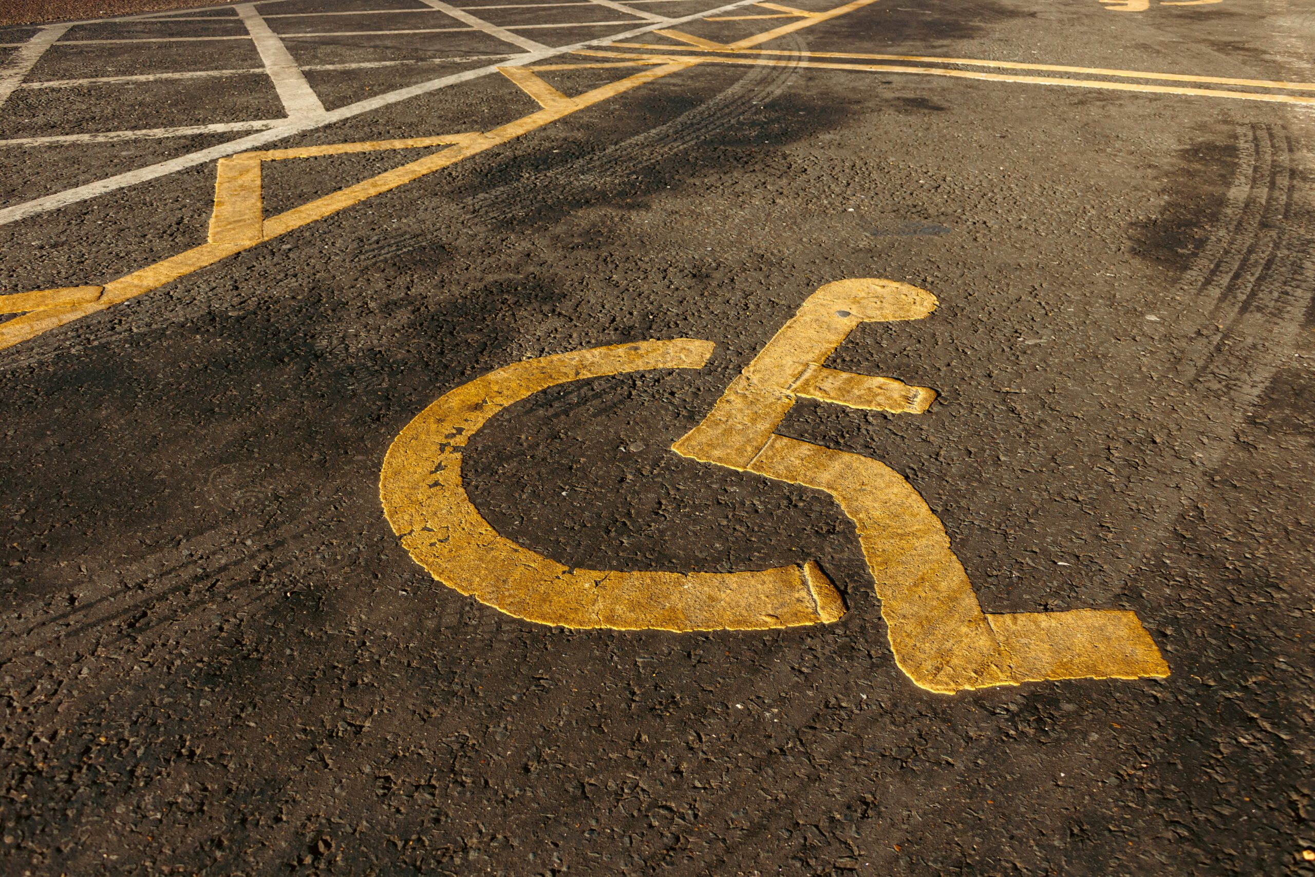 découvrez comment rendre les véhicules plus accessibles aux personnes à mobilité réduite avec nos solutions de car accessibility innovantes.